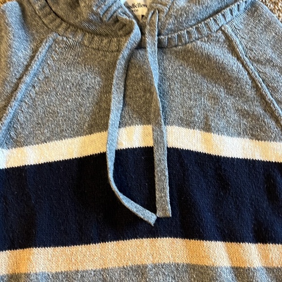 Excellent preowned condition, only were once. Made by Goodfellow in a size large - Picture 3 of 7